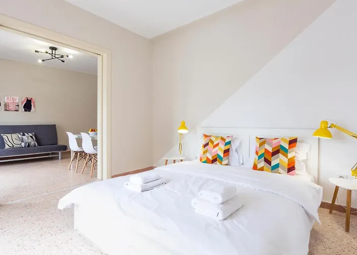 Psirri Place Economy Apartments Centrally Located