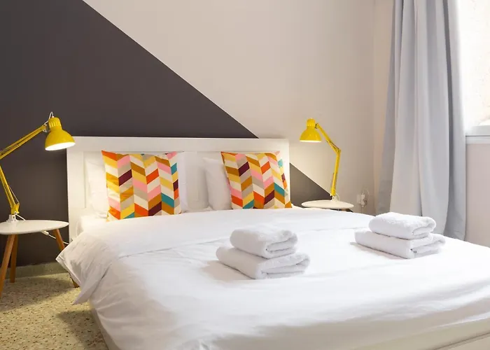 Psirri Place Economy Apartments Centrally Located